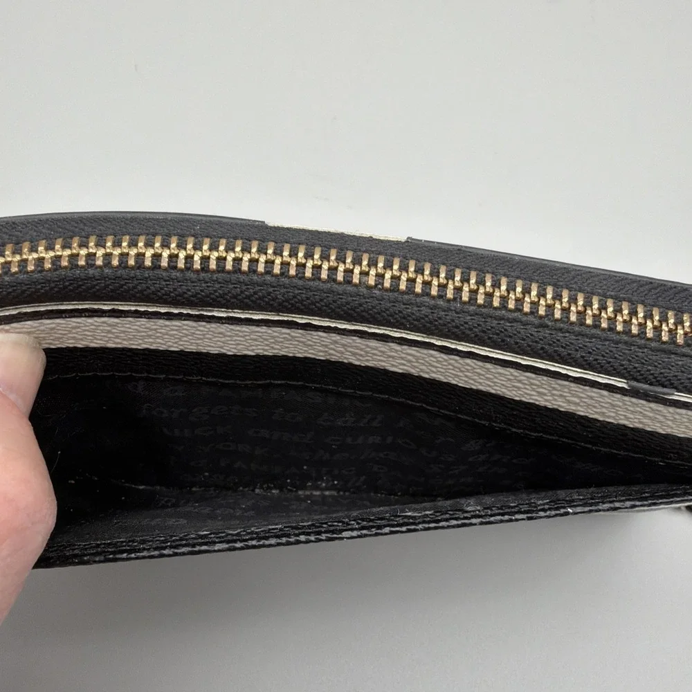 Kate Spade Stripe New York Hyde Lane Michele zip-around Signature Wallet